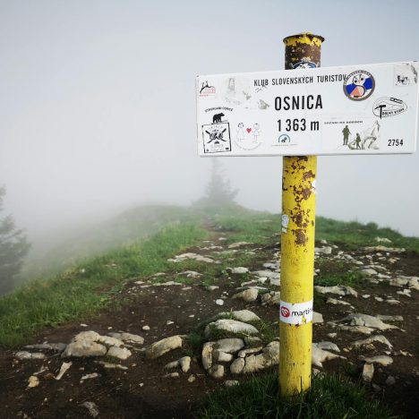 Noclegi w Gorcach z duszą – jak wybrać idealne miejsce na wypoczynek poza utartym szlakiem?