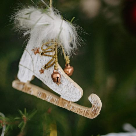 Podróżowanie pociągami po Kanadzie: Zimowe krajobrazy z okna wagonu