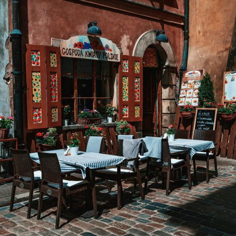 Nowoczesne leczenie krótkowzroczności bez lasera? Ortokorekcja Katowice to realna alternatywa