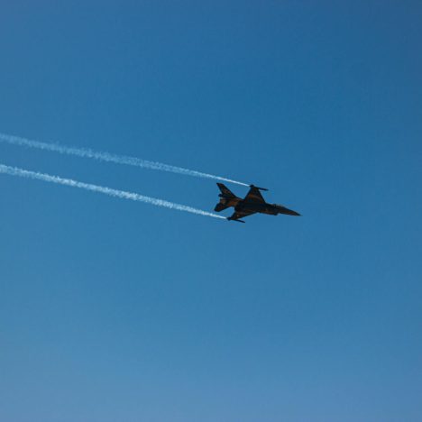 Czego nie mówić w restauracji za granicą?